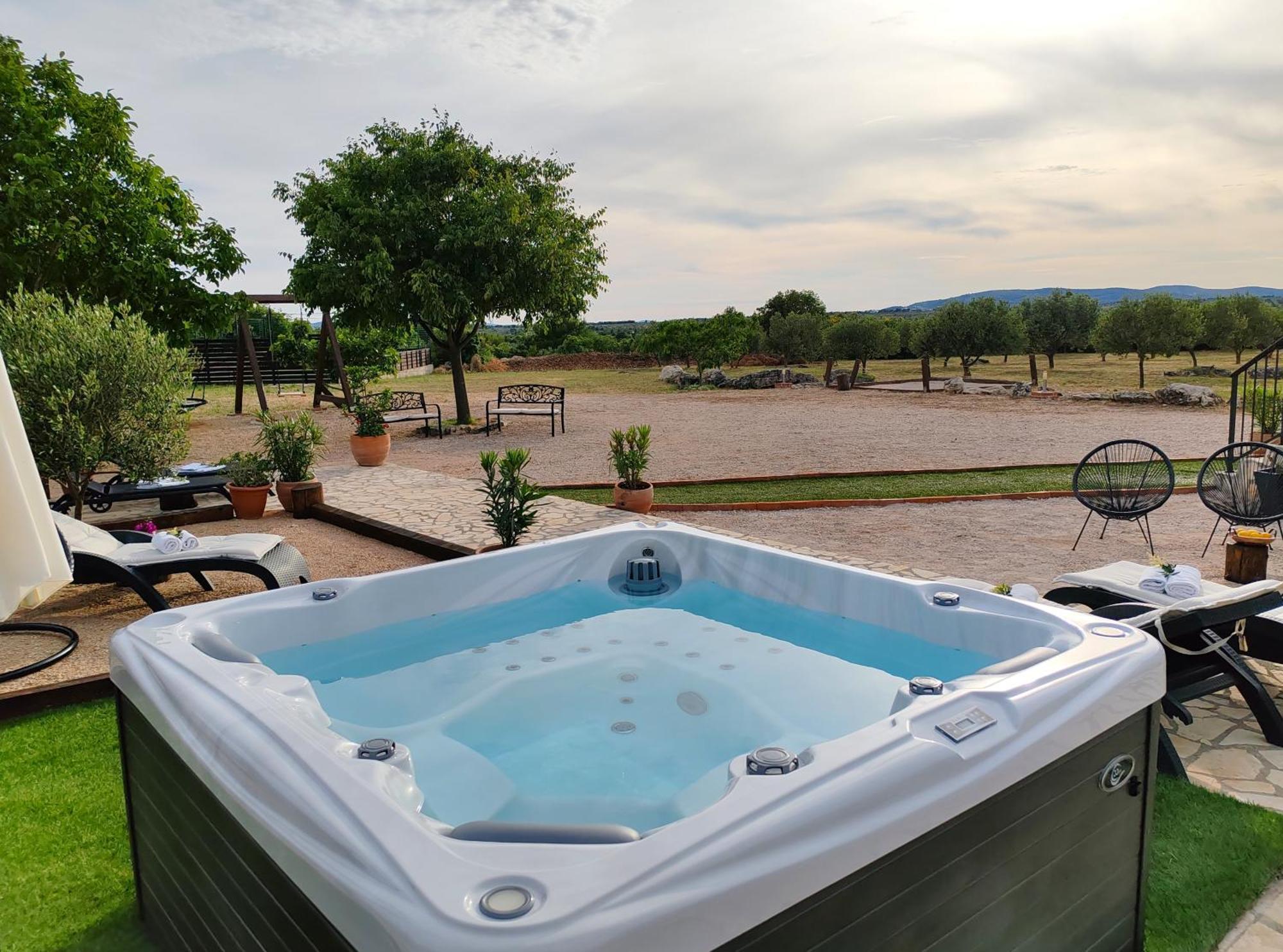 Holiday Home Juli With Jacuzzi Sibenik Exterior photo